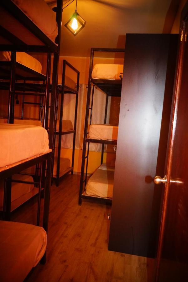 Happy Tree Hostel Peru Лима Екстериор снимка